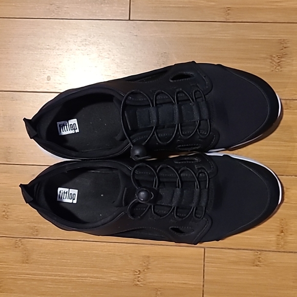 Fitflop Waterproof Shoe - Picture 4 of 7